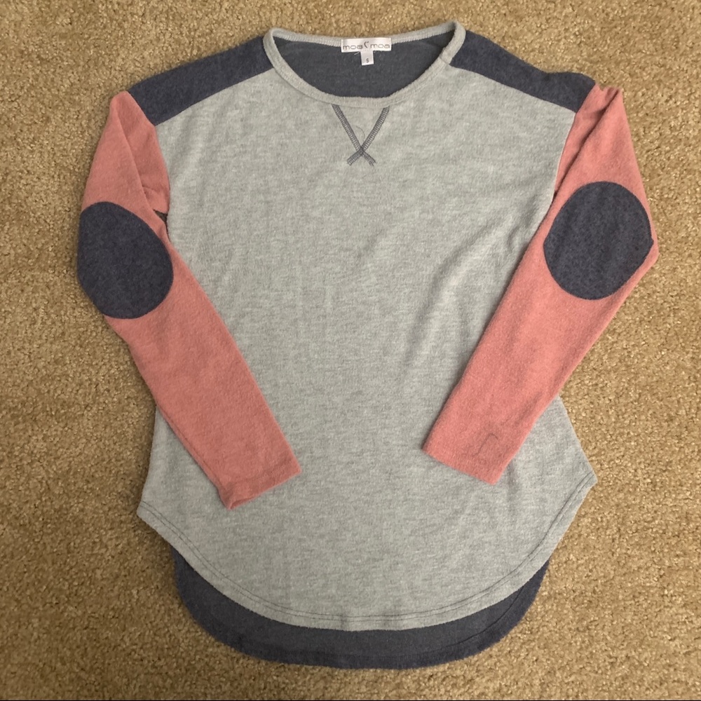 Long Sleeve Tri Colored Shirt. SUPER SOFT. Size S.
